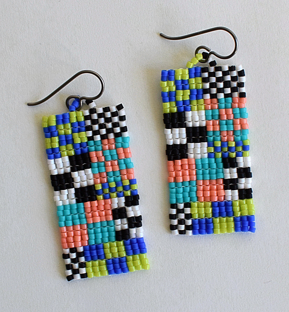 mini Memphis earrings - beach