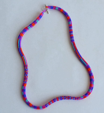 Toggle pattern rope necklace - magenta