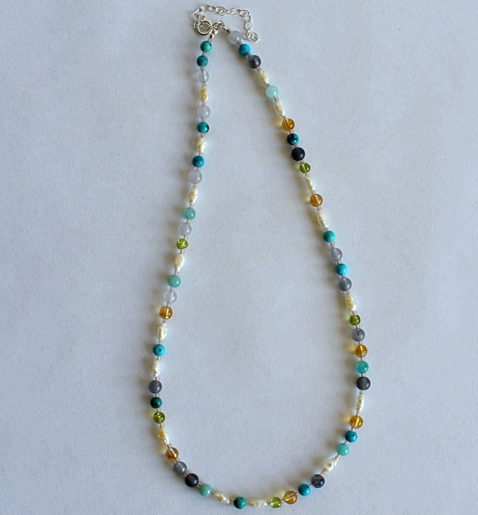 stone candy necklace - blues