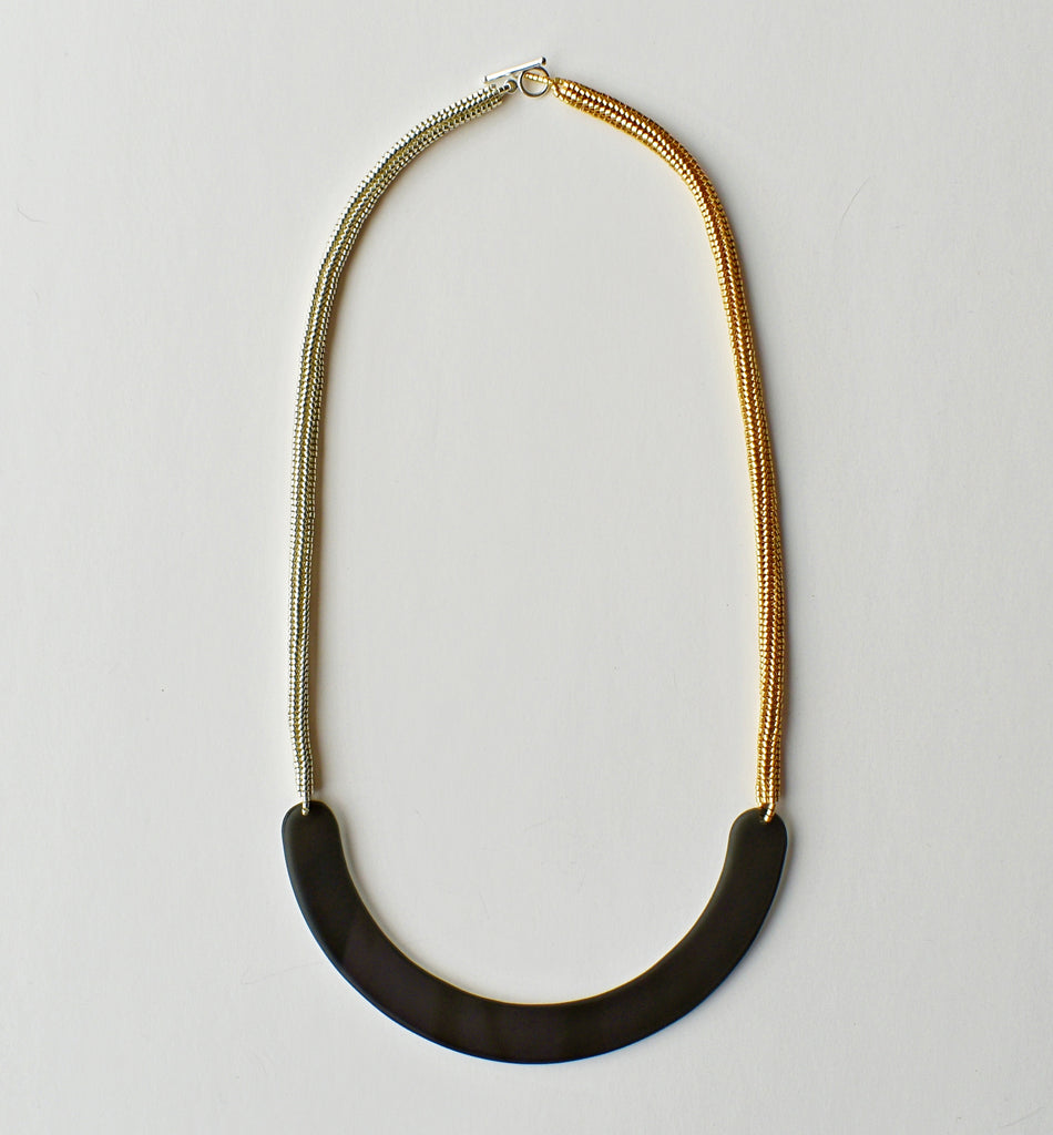 semi rope necklace - black