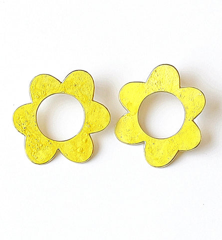 flora earrings - yellow
