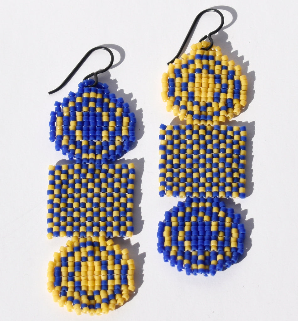 focus earrings - blue, yellow