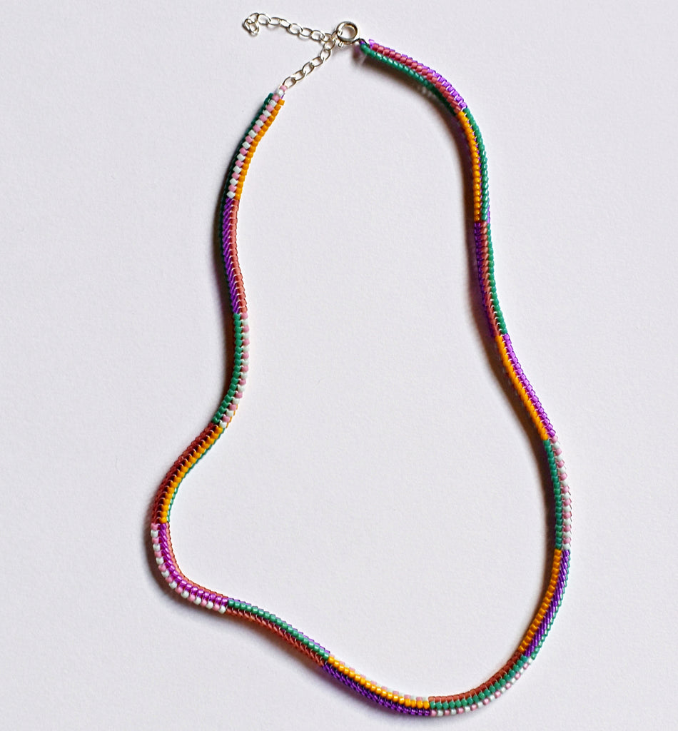 narrow stripes necklace - sangria